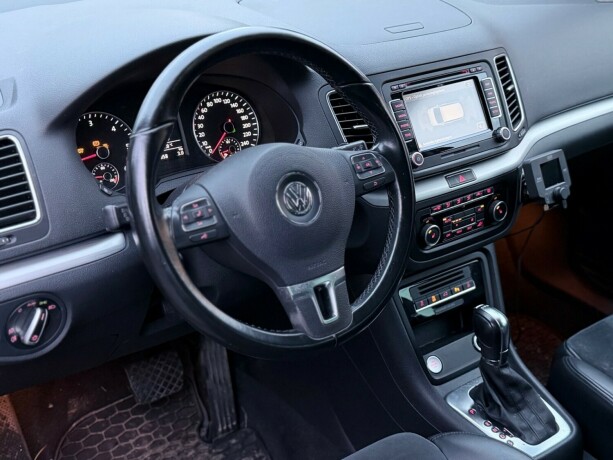 volkswagen-sharan-diesel-2011-big-5