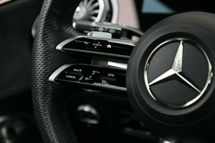 mercedes-benz-eqe-suv-elektrisitet-2023-big-11