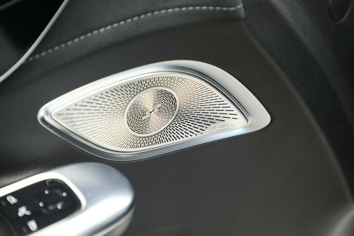 mercedes-benz-eqe-suv-elektrisitet-2023-big-27