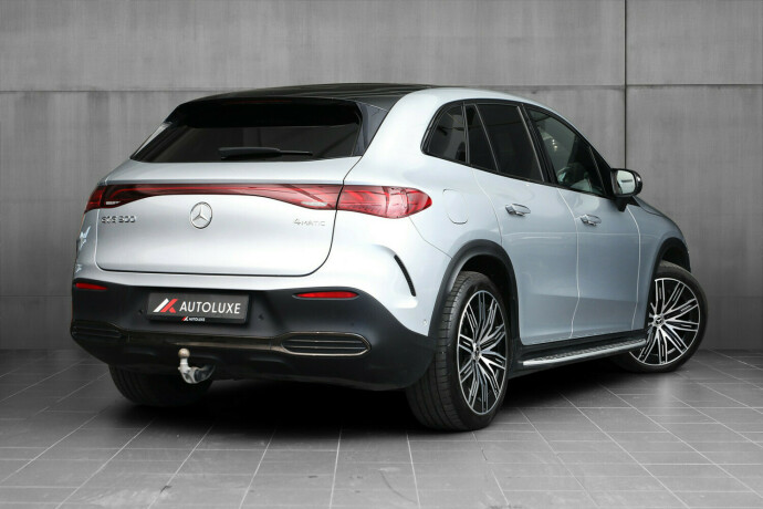 mercedes-benz-eqe-suv-elektrisitet-2023-big-1