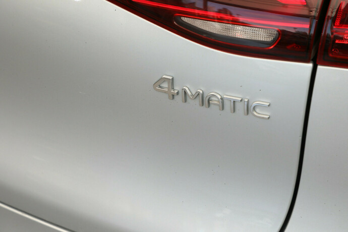 mercedes-benz-eqe-suv-elektrisitet-2023-big-39