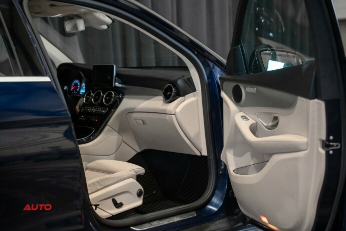 mercedes-benz-glc-elektrisitetbensin-2016-big-16