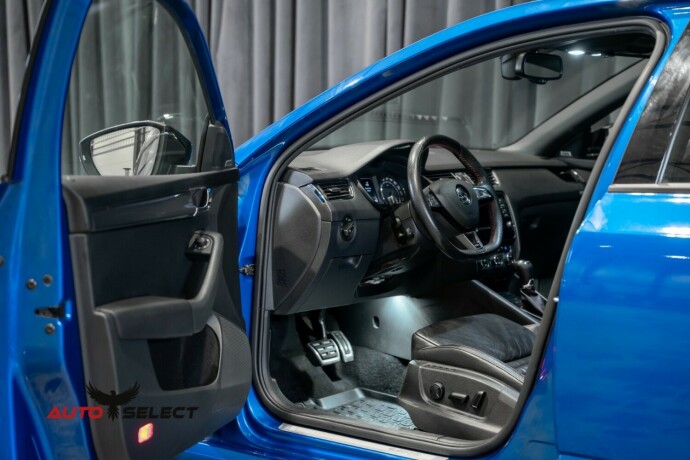 skoda-octavia-rs-diesel-2016-big-8