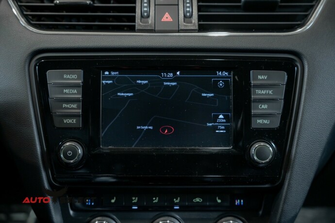 skoda-octavia-rs-diesel-2016-big-25