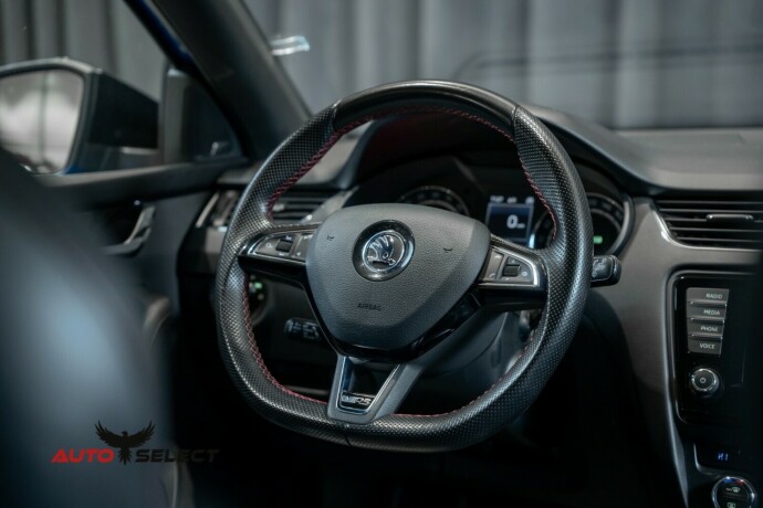 skoda-octavia-rs-diesel-2016-big-16