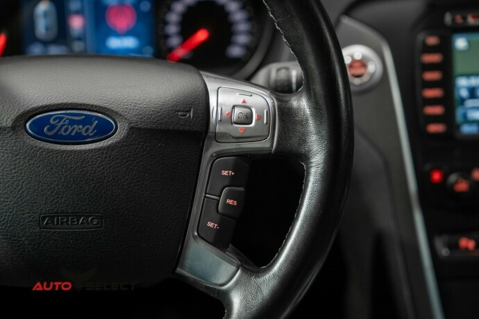 ford-mondeo-diesel-2012-big-31