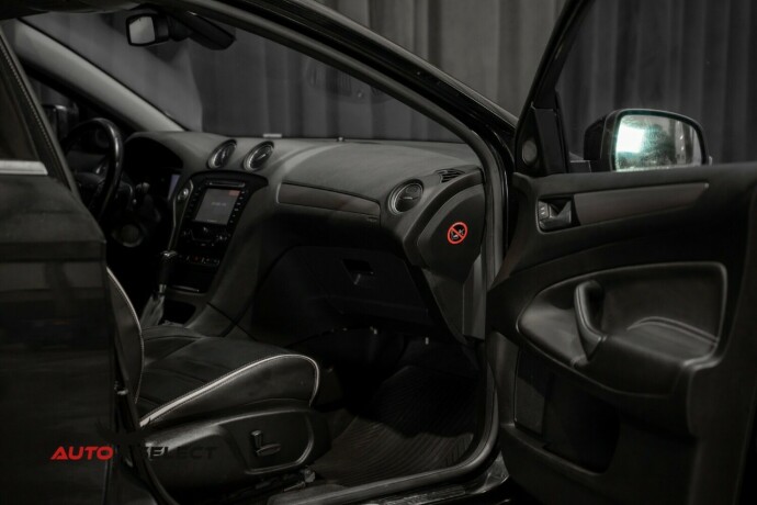 ford-mondeo-diesel-2012-big-14