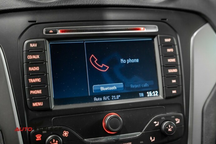 ford-mondeo-diesel-2012-big-38