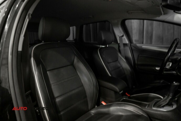 ford-mondeo-diesel-2012-big-17