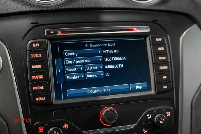 ford-mondeo-diesel-2012-big-36