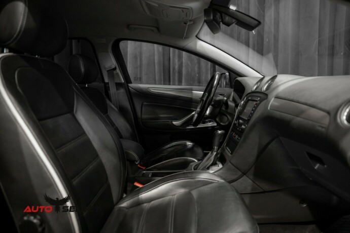 ford-mondeo-diesel-2012-big-15