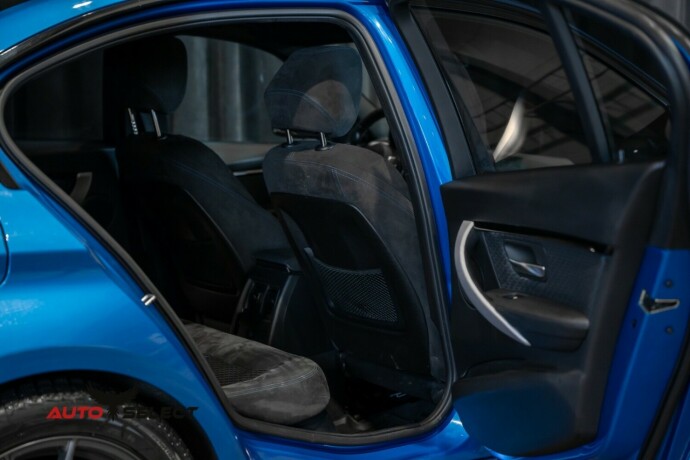 bmw-3-serie-elektrisitetbensin-2017-big-12