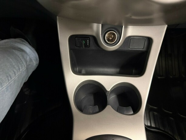 toyota-urban-cruiser-diesel-2010-big-12