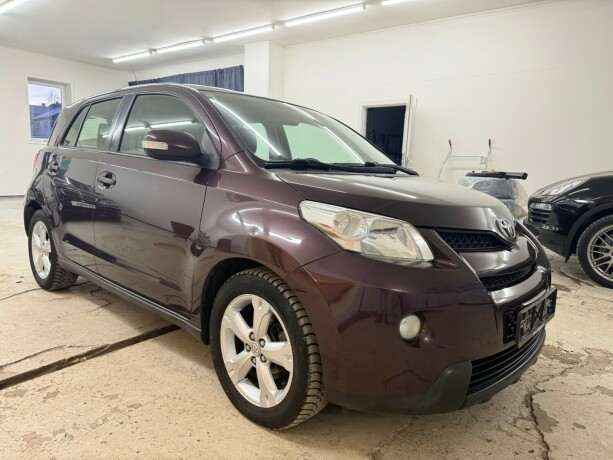 toyota-urban-cruiser-diesel-2010-big-6