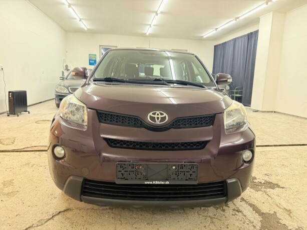 toyota-urban-cruiser-diesel-2010-big-7