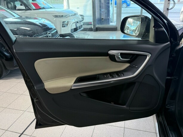 volvo-s60-diesel-2011-big-9