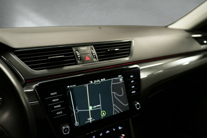 skoda-superb-elektrisitetbensin-2021-big-13