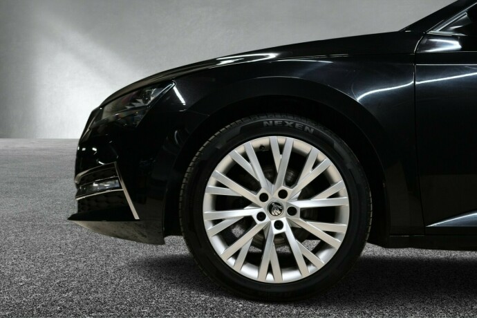 skoda-superb-elektrisitetbensin-2021-big-19