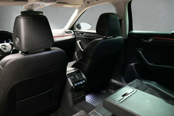 skoda-superb-elektrisitetbensin-2021-big-17