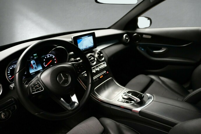 mercedes-benz-c-klasse-elektrisitetbensin-2018-big-15