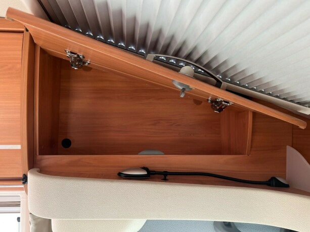 hymer-mlt-580-mercedes-2-enkle-senger-truma-6eh-l-kj248kken-fukt-gasstest-diesel-2017-big-28