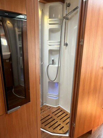 hymer-mlt-580-mercedes-2-enkle-senger-truma-6eh-l-kj248kken-fukt-gasstest-diesel-2017-big-52