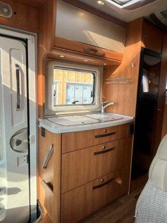 hymer-mlt-580-mercedes-2-enkle-senger-truma-6eh-l-kj248kken-fukt-gasstest-diesel-2017-big-35