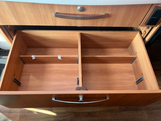 hymer-mlt-580-mercedes-2-enkle-senger-truma-6eh-l-kj248kken-fukt-gasstest-diesel-2017-big-41