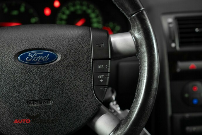 ford-mondeo-diesel-2003-big-29