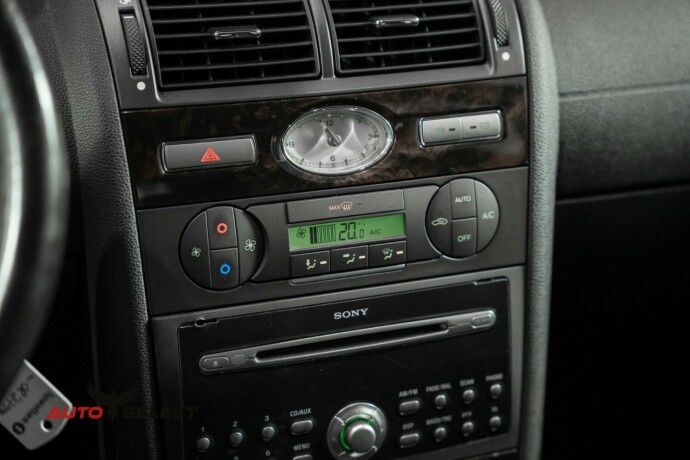 ford-mondeo-diesel-2003-big-30