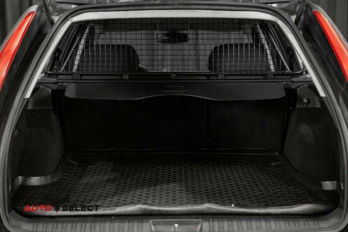 ford-mondeo-diesel-2003-big-9