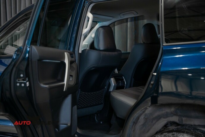 toyota-land-cruiser-diesel-2022-big-19