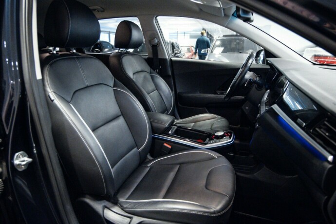 kia-e-niro-elektrisitet-2021-big-9