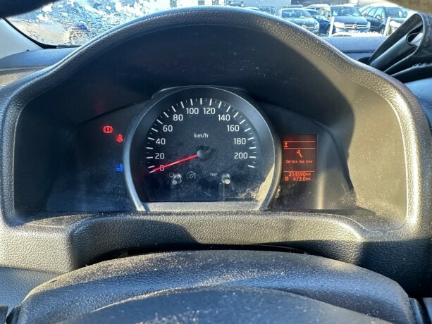 nissan-nv200-diesel-2012-big-5