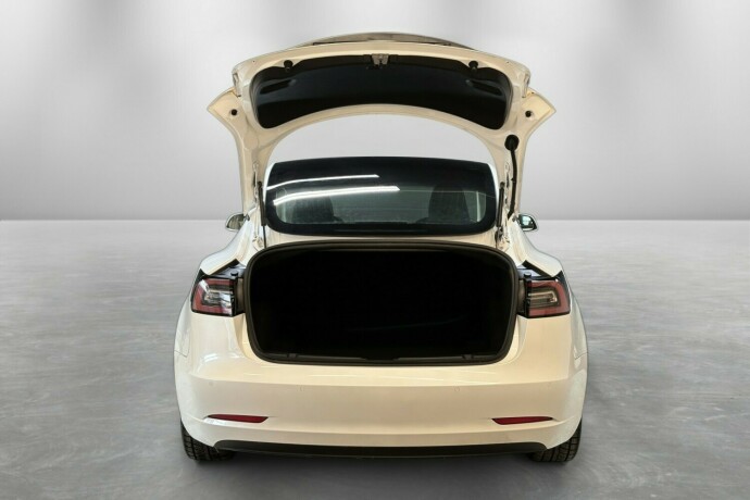 tesla-model-3-elektrisitet-2019-big-9