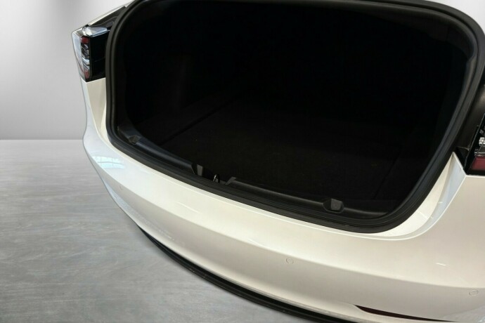 tesla-model-3-elektrisitet-2019-big-10