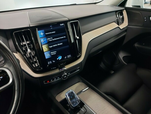 volvo-xc-60-elektrisitetbensin-2021-big-46