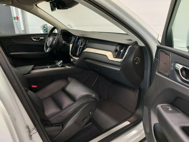 volvo-xc-60-elektrisitetbensin-2021-big-19