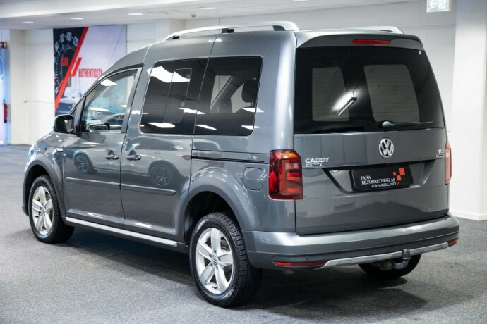 volkswagen-caddy-alltrack-diesel-2017-big-1