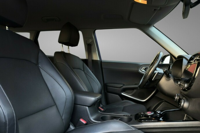 kia-soul-elektrisitet-2023-big-13