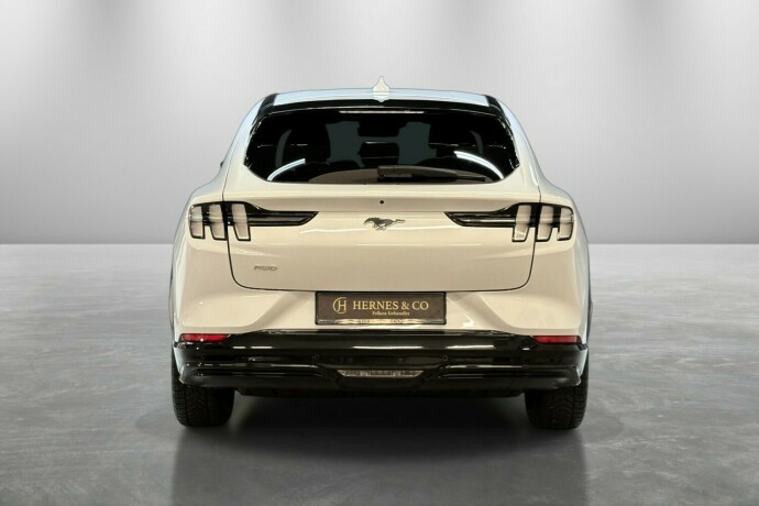 ford-mustang-mach-e-elektrisitet-2022-big-7