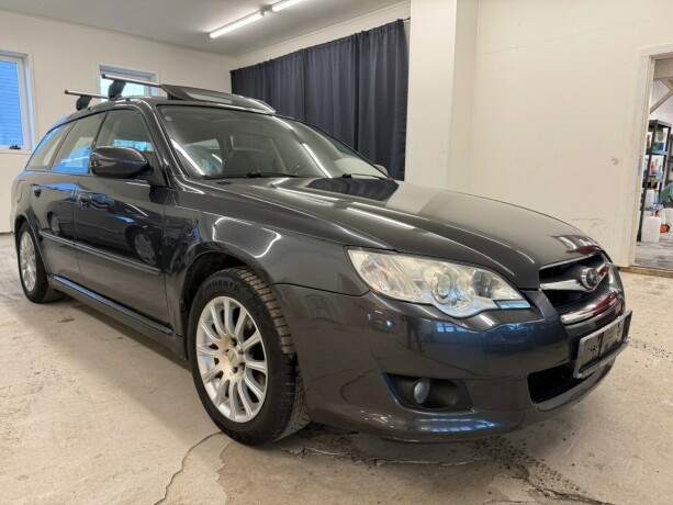subaru-legacy-bensin-2009-big-5
