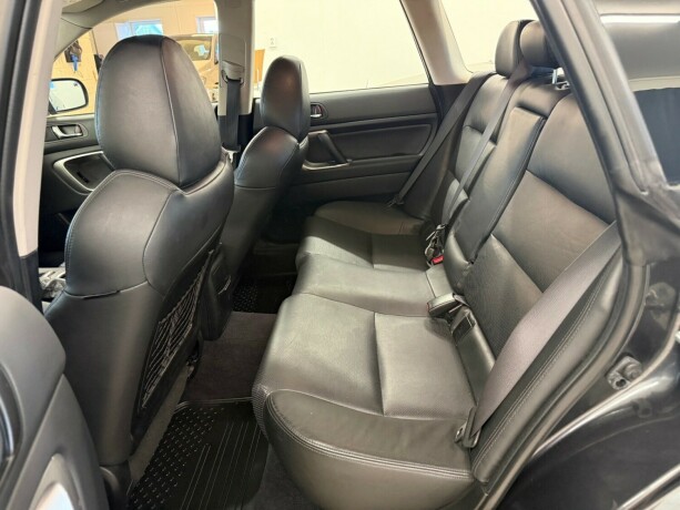 subaru-legacy-bensin-2009-big-23