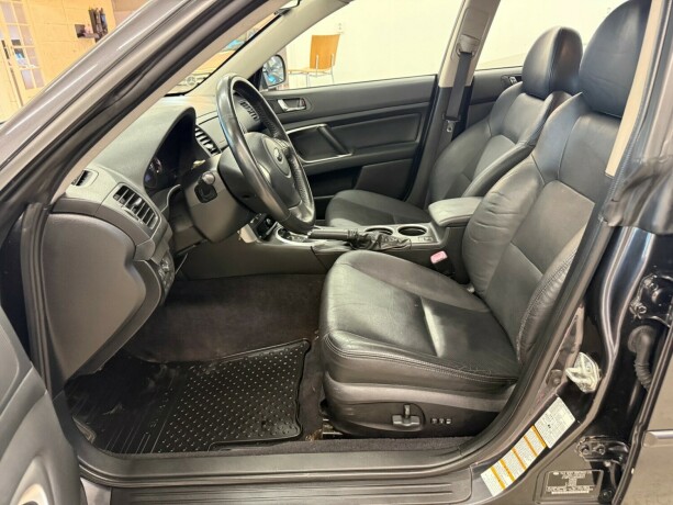 subaru-legacy-bensin-2009-big-26