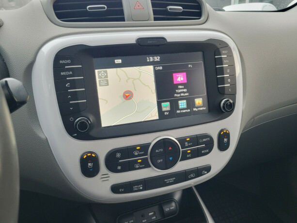 kia-soul-elektrisitet-2018-big-17