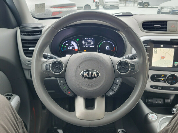 kia-soul-elektrisitet-2018-big-15
