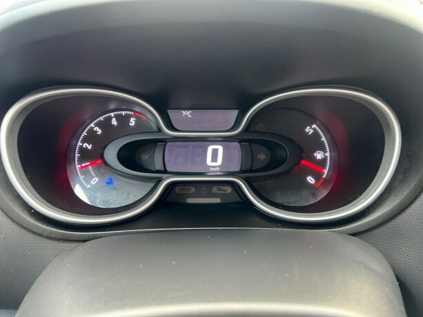 opel-vivaro-diesel-2017-big-22