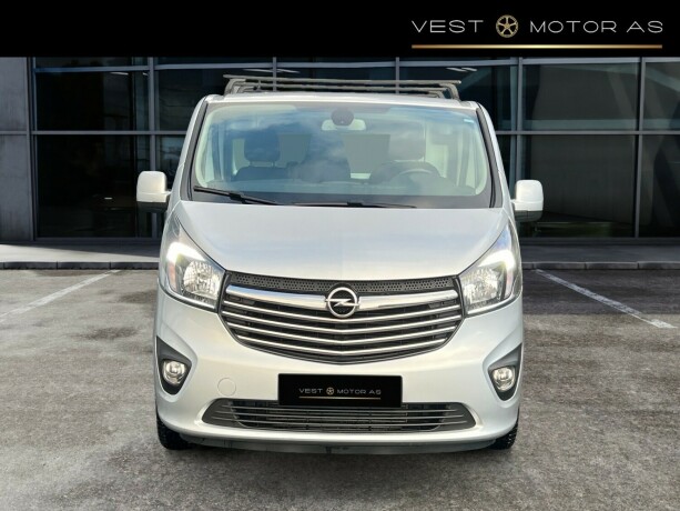 opel-vivaro-diesel-2017-big-1
