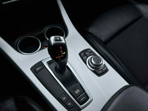 bmw-x3-diesel-2011-big-16