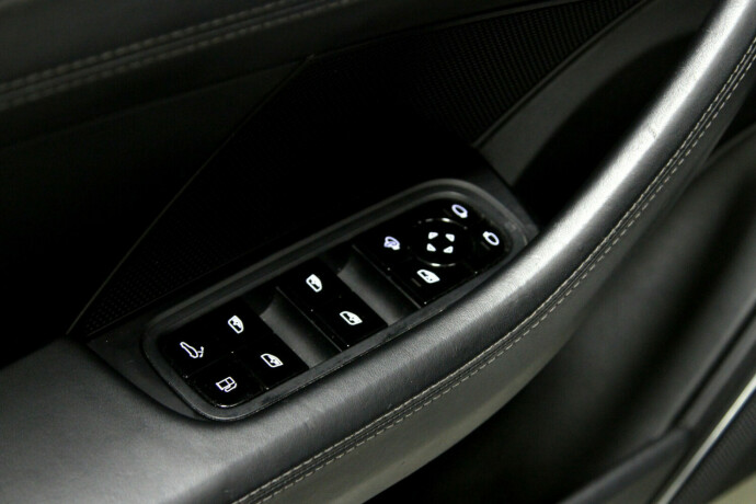 porsche-panamera-elektrisitetbensin-2018-big-32